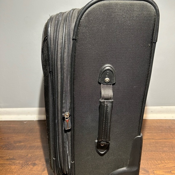 Ricardo Beverly Hills Carry On Expandable Roller - Picture 6 of 11